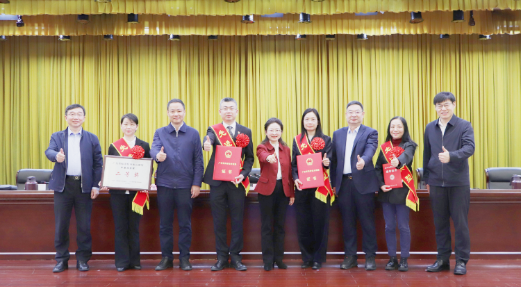 榜樣引領(lǐng)促發(fā)展  砥礪奮進正當時<br/>——省市場監(jiān)管局舉行2024年度全省市場監(jiān)管系統(tǒng)先進典型頒獎活動