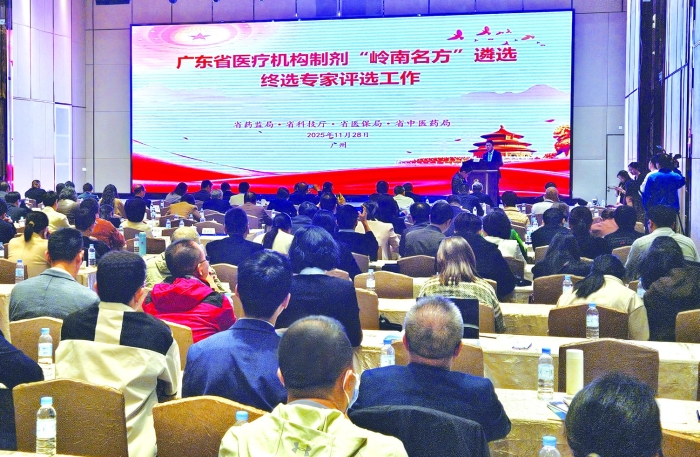 BF808BC217BBE6B3FDF2D4E40B23D32B